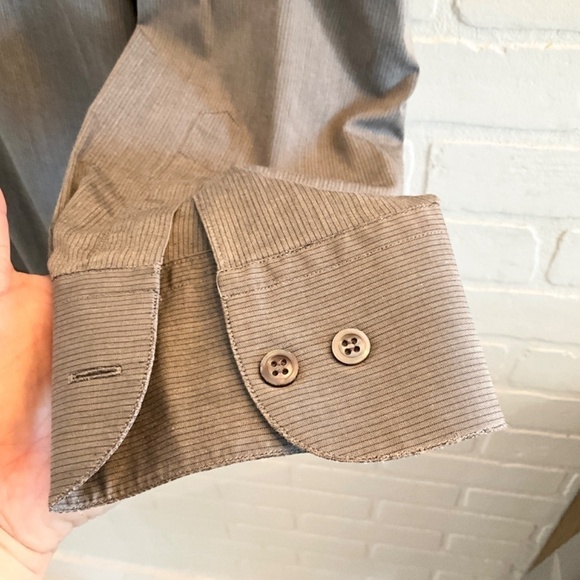 Hugo Boss Men Button down Shirt Designer Luxury Gray Pinstripes L 15.5 - Picture 9 of 13